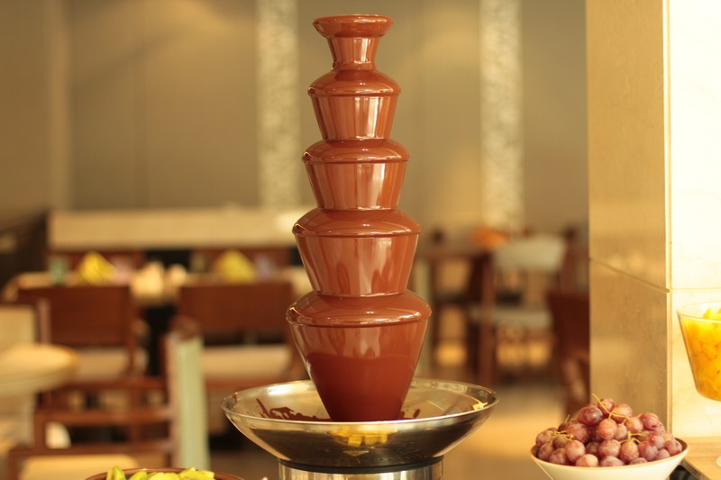 Sunday Buffet at Kempinski Summerland Hotel